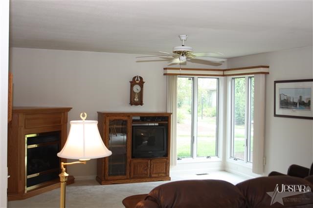 8017 Harrisburg Ln, Fort Wayne, IN 46835 photo 8