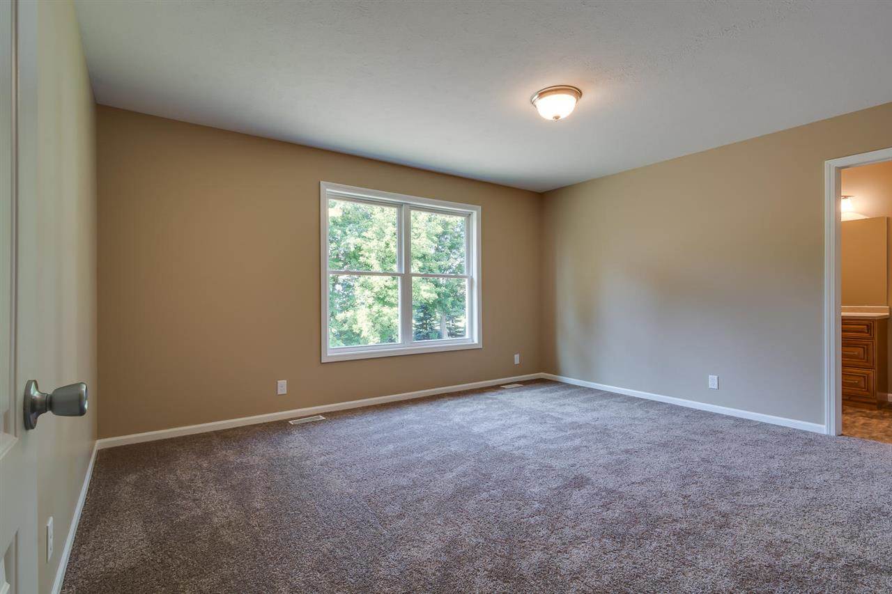 2402 Basin, South Bend, IN 46614 photo 13