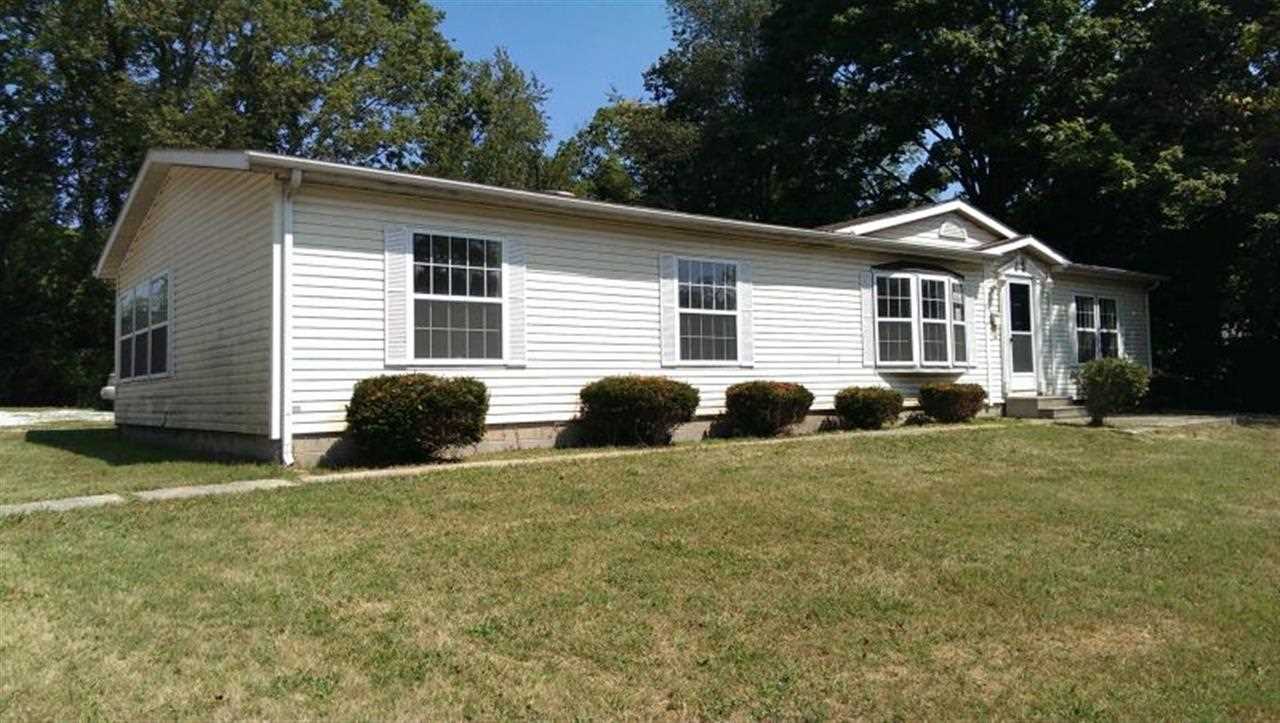 814 W Main St, Ellettsville, IN 47429 photo 1