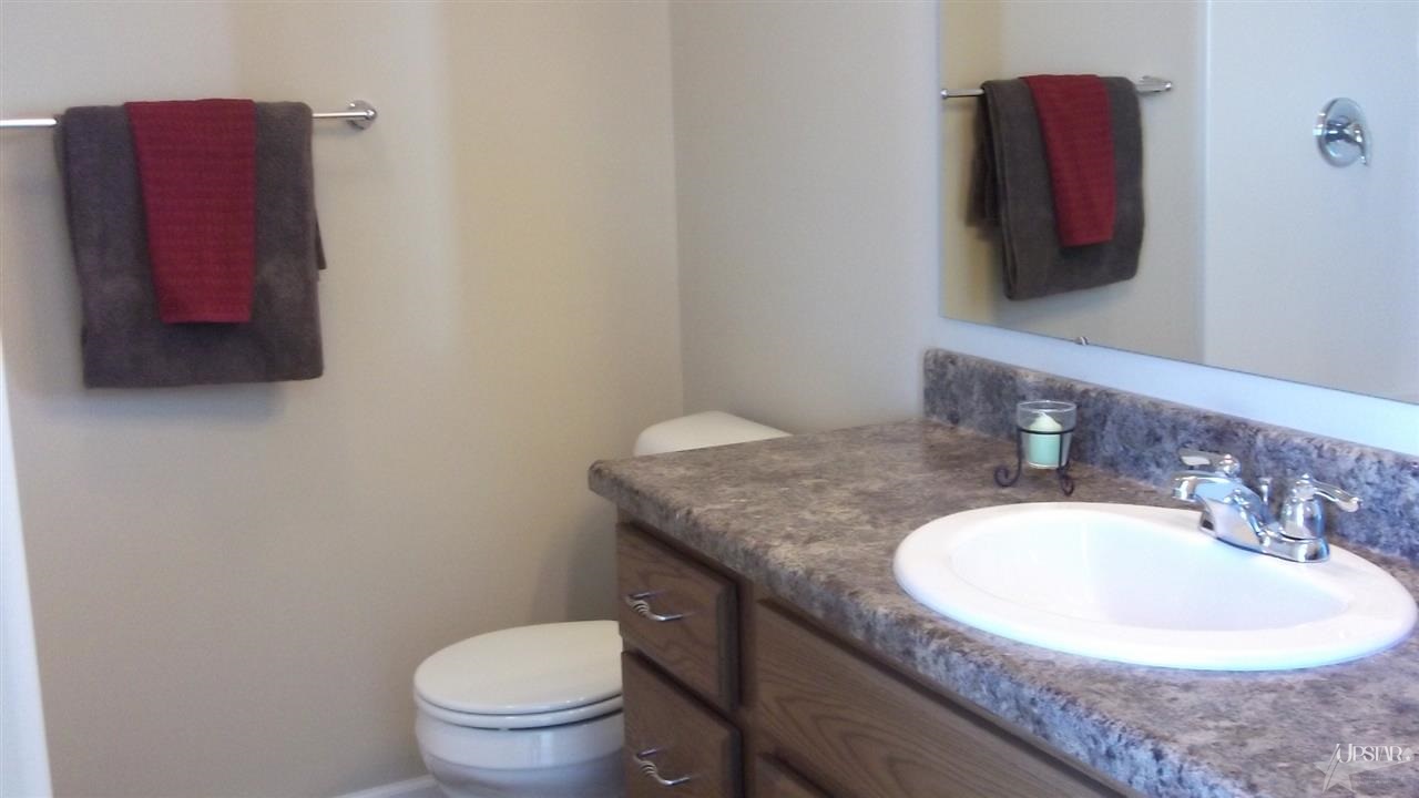 1906 Winesap Way, Kendallville, IN 46755 photo 16