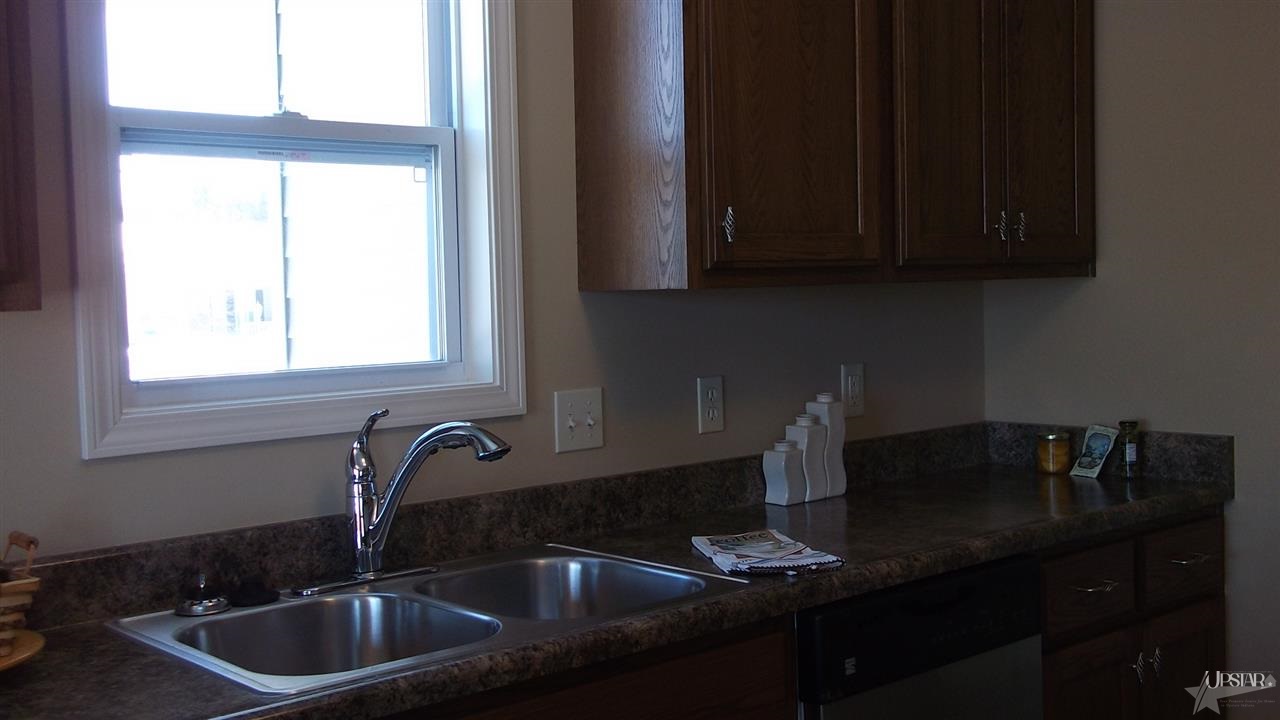 1906 Winesap Way, Kendallville, IN 46755 photo 6
