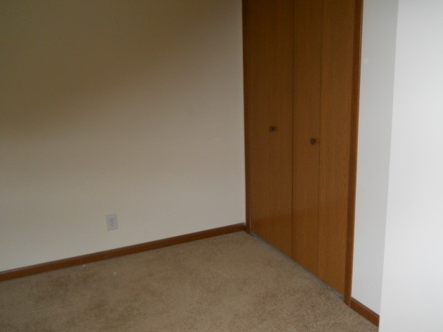 1712 N Vicky Ln, Warsaw, IN 46582 photo 5