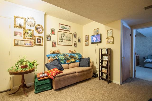 2417 S Knightridge Rd, Bloomington, IN 47401 photo 2