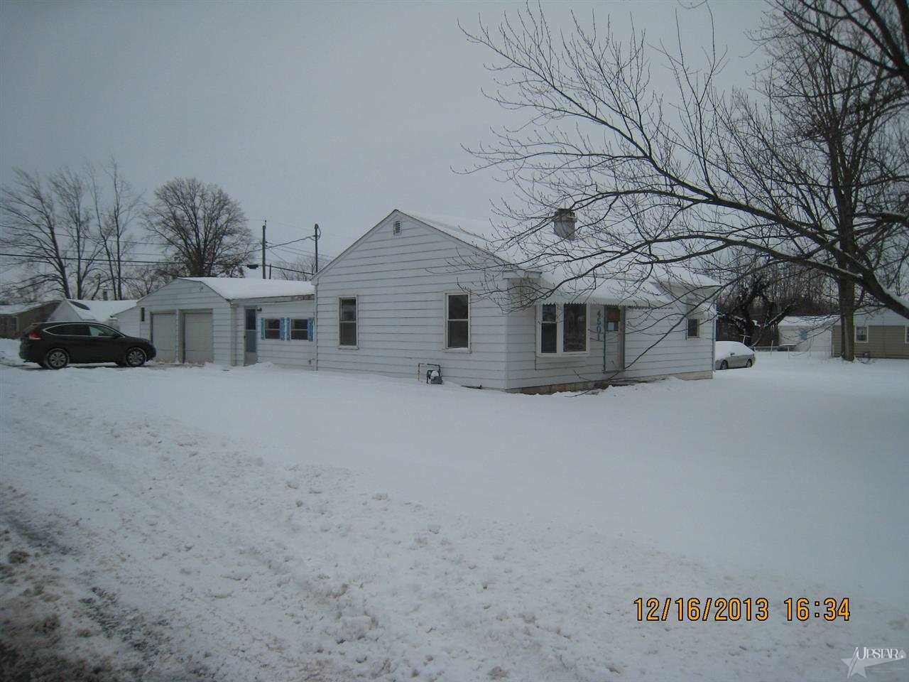 4501 Wayne Trce, Fort Wayne, IN 46806 photo 1
