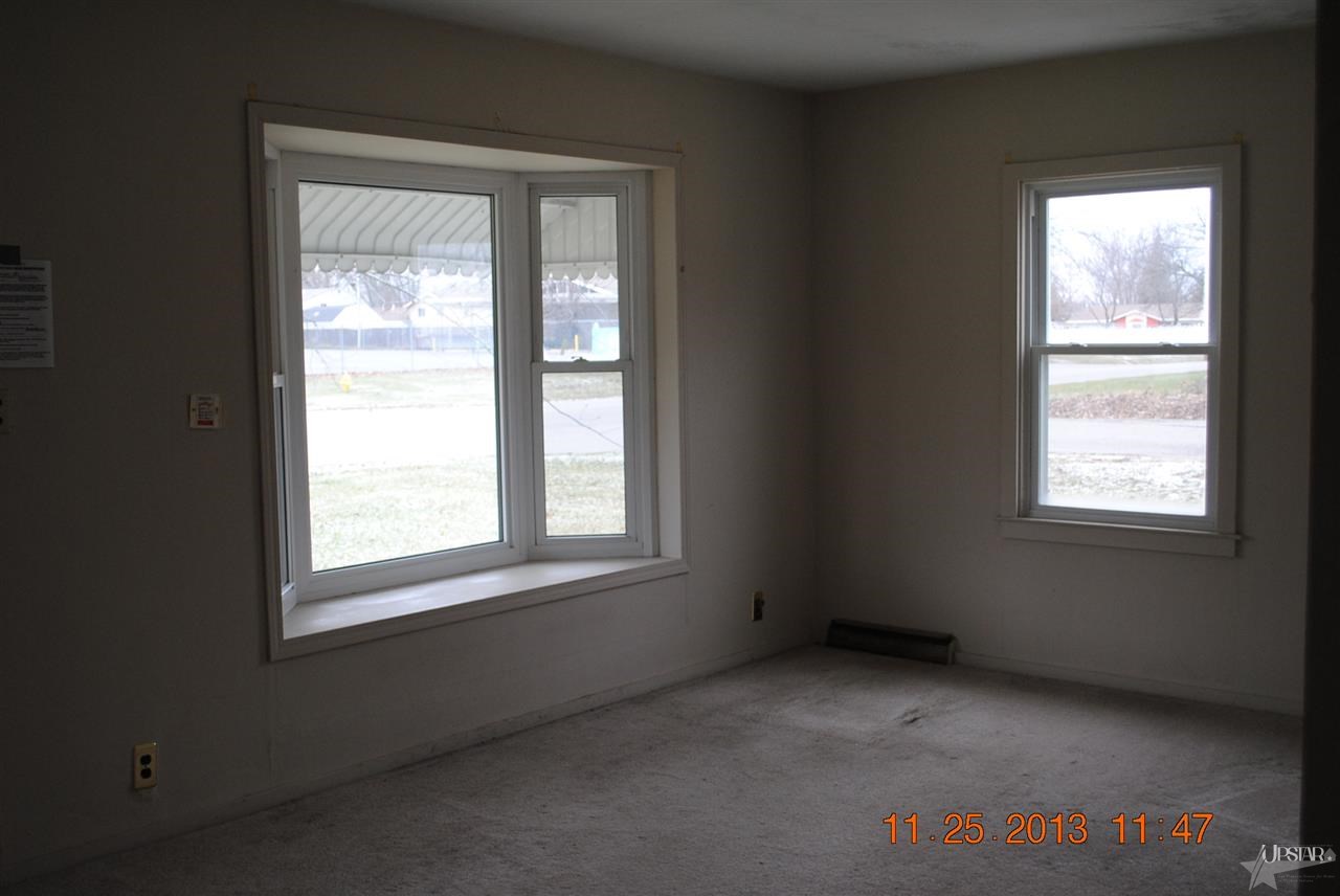 4501 Wayne Trce, Fort Wayne, IN 46806 photo 2