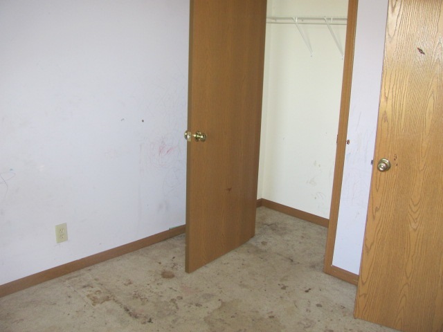 242 Dryer Dr, Dayton, IN 47941 photo 9
