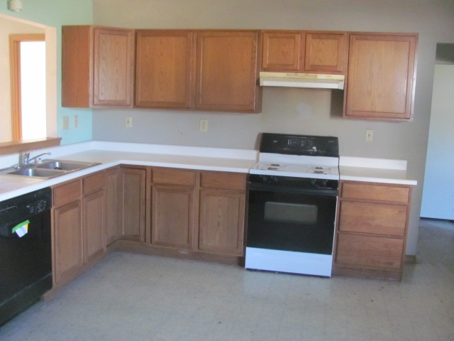242 Dryer Dr, Dayton, IN 47941 photo 6