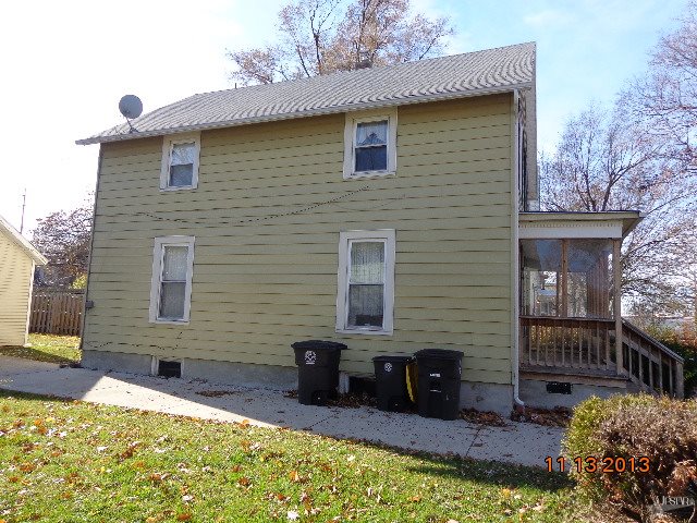 1427 Stophlet St, Fort Wayne, IN 46802 photo 3