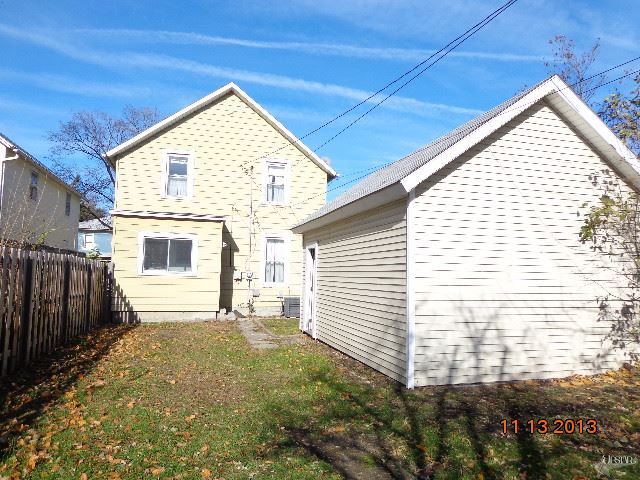 1427 Stophlet St, Fort Wayne, IN 46802 photo 4
