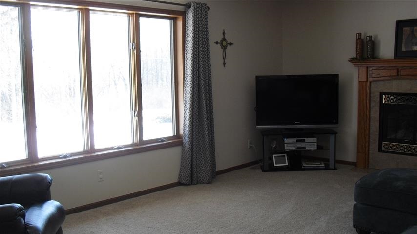 4696 E Sunset Dr, Syracuse, IN 46567 photo 8