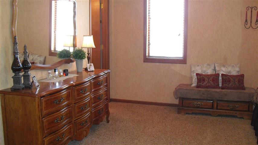 4696 E Sunset Dr, Syracuse, IN 46567 photo 10