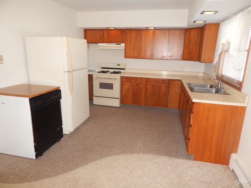 8974 S Warren Rd, Warren, IN 46792 photo 7