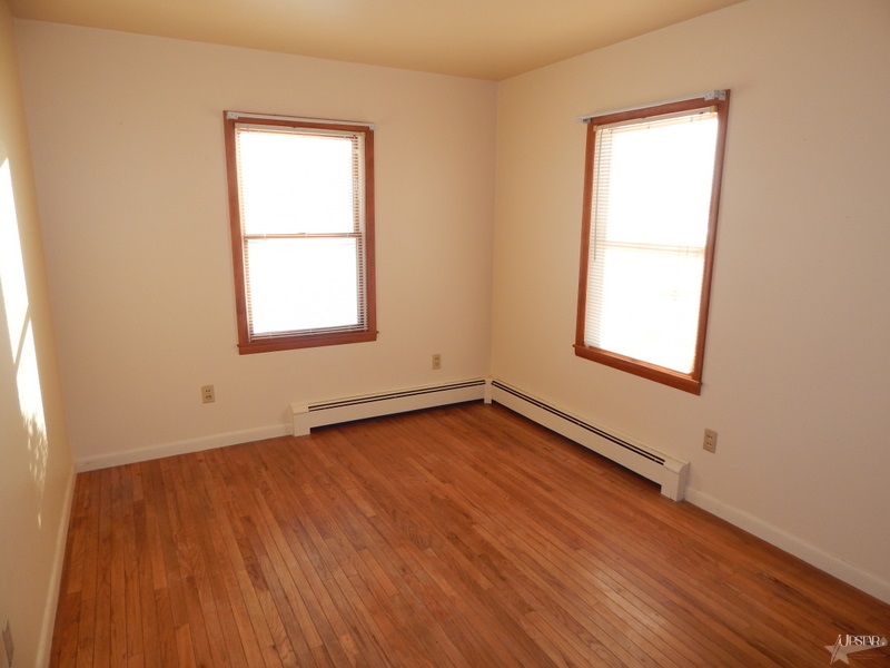 8974 S Warren Rd, Warren, IN 46792 photo 12