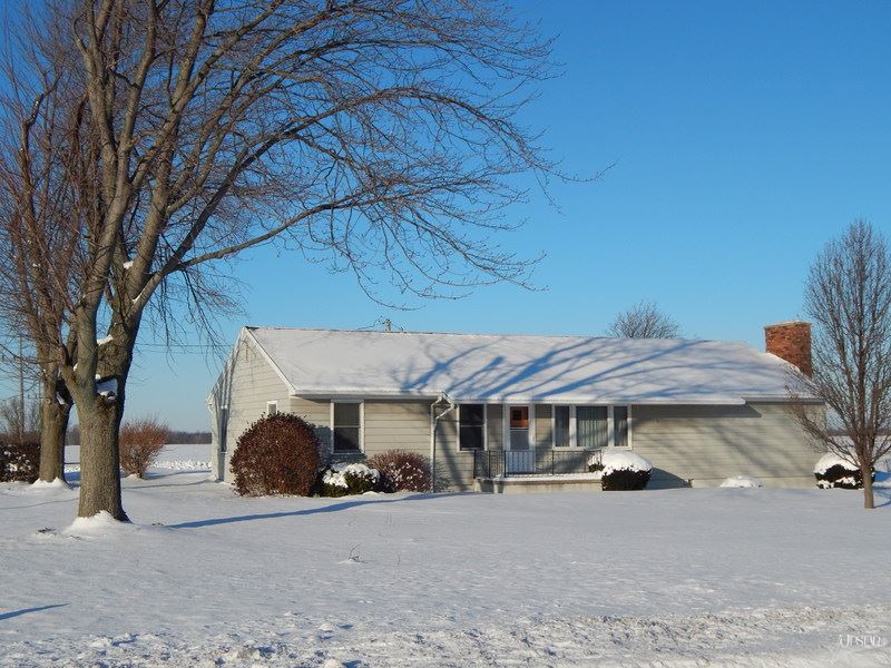 8974 S Warren Rd, Warren, IN 46792 photo 1