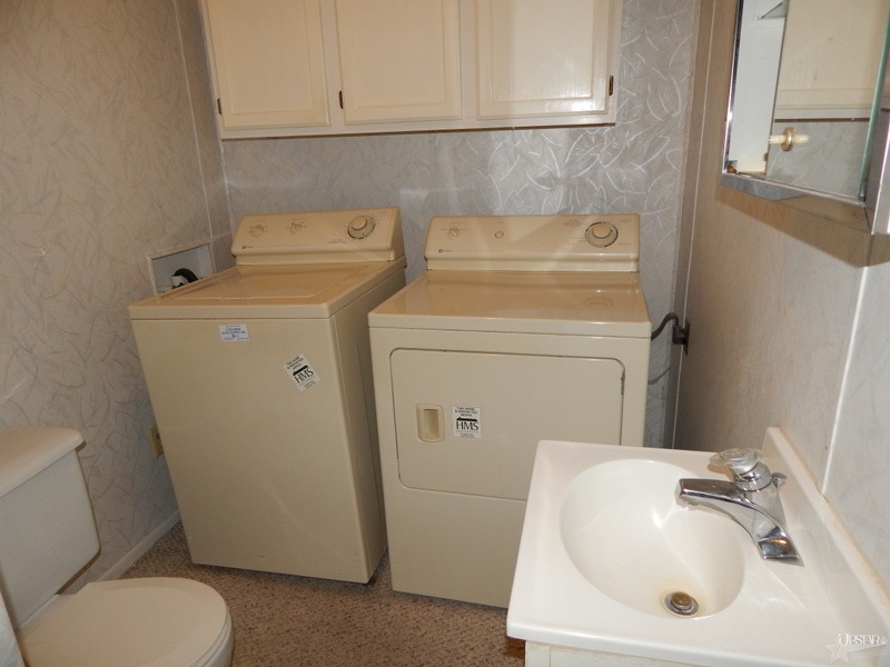 8974 S Warren Rd, Warren, IN 46792 photo 16