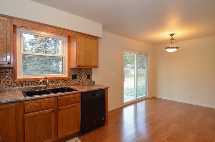 51850 Hedge Ct, Granger, IN 46530 photo 11