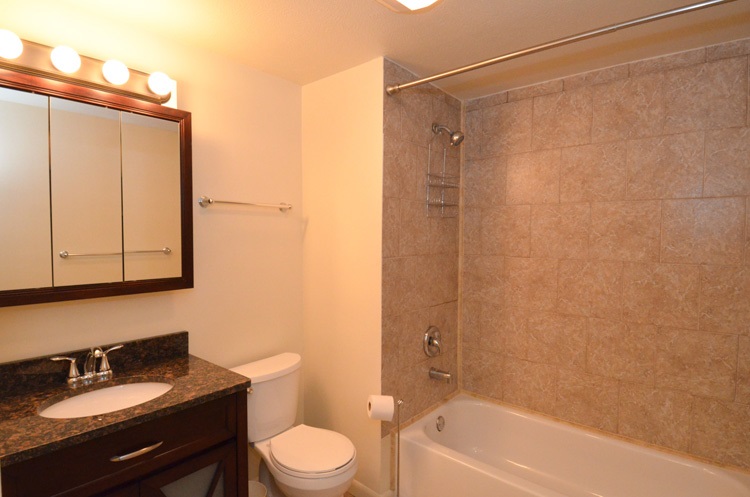 51850 Hedge Ct, Granger, IN 46530 photo 14