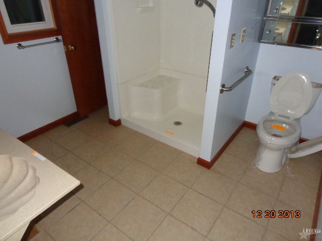 117 E Central Ave, Bluffton, IN 46714 photo 11
