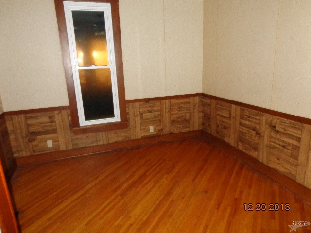 117 E Central Ave, Bluffton, IN 46714 photo 9