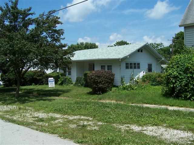 69 S Jackson St, Andrews, IN 46702 photo 10