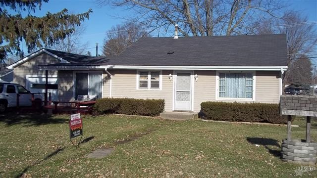 815 E South St, Albion, IN 46701 photo 1