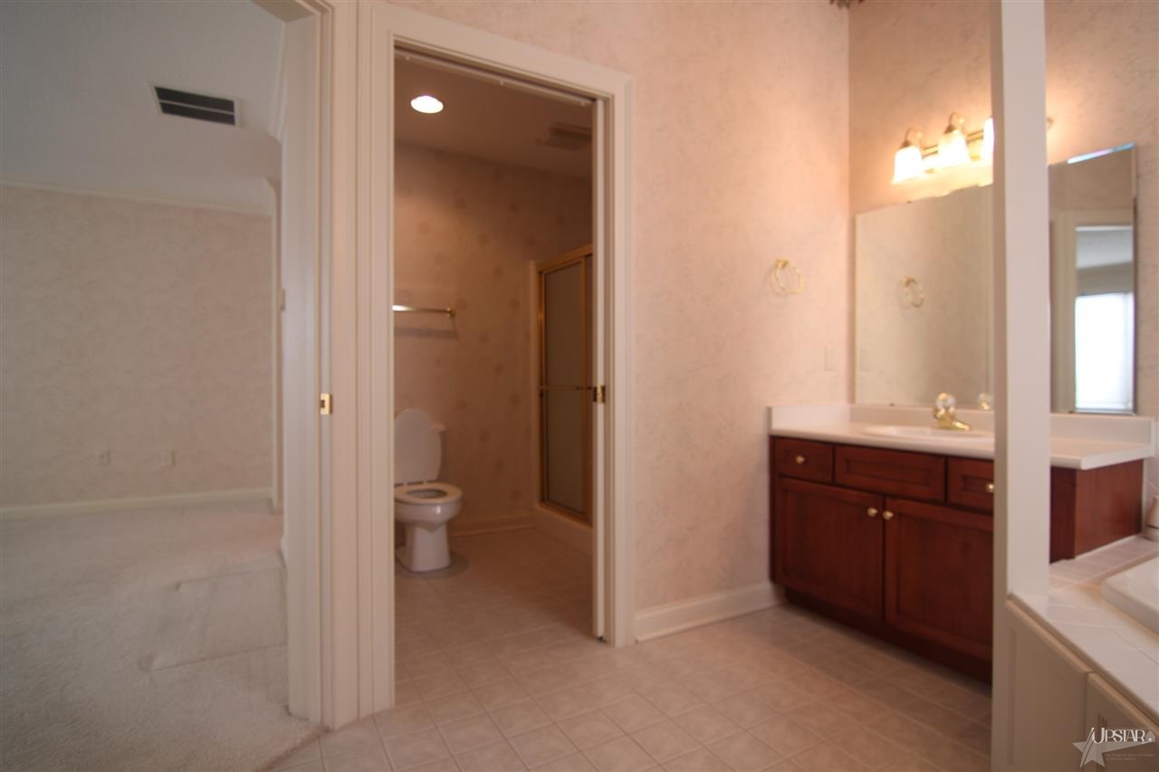 10510 Summerhill Pl, Fort Wayne, IN 46814 photo 3