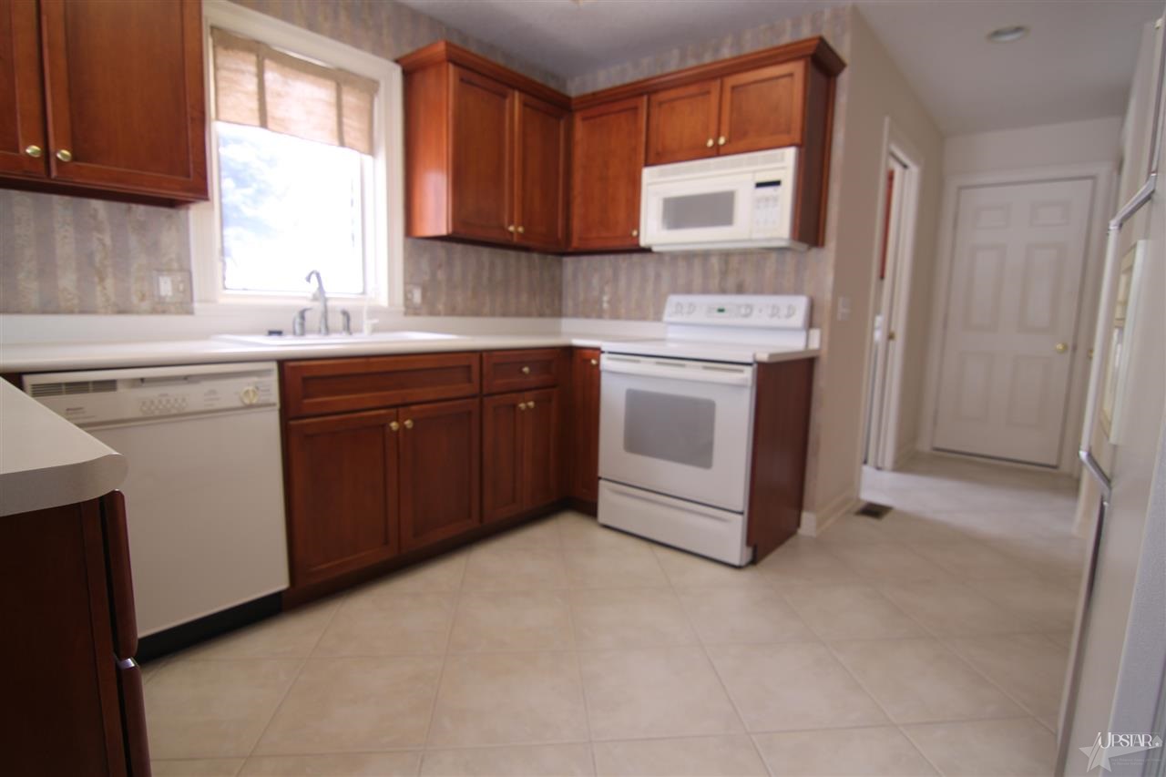 10510 Summerhill Pl, Fort Wayne, IN 46814 photo 8