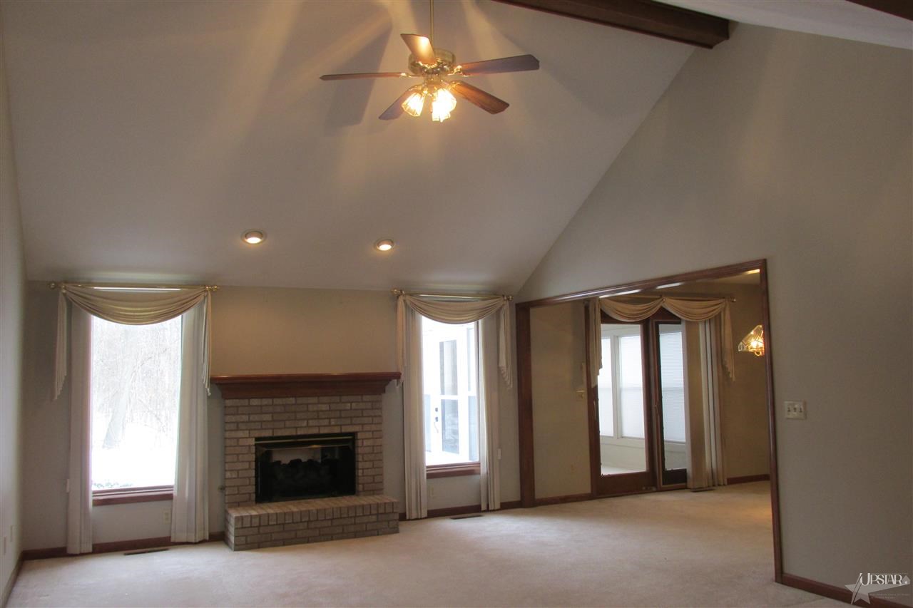 1926 Sweet Cider Rd, Fort Wayne, IN 46818 photo 2
