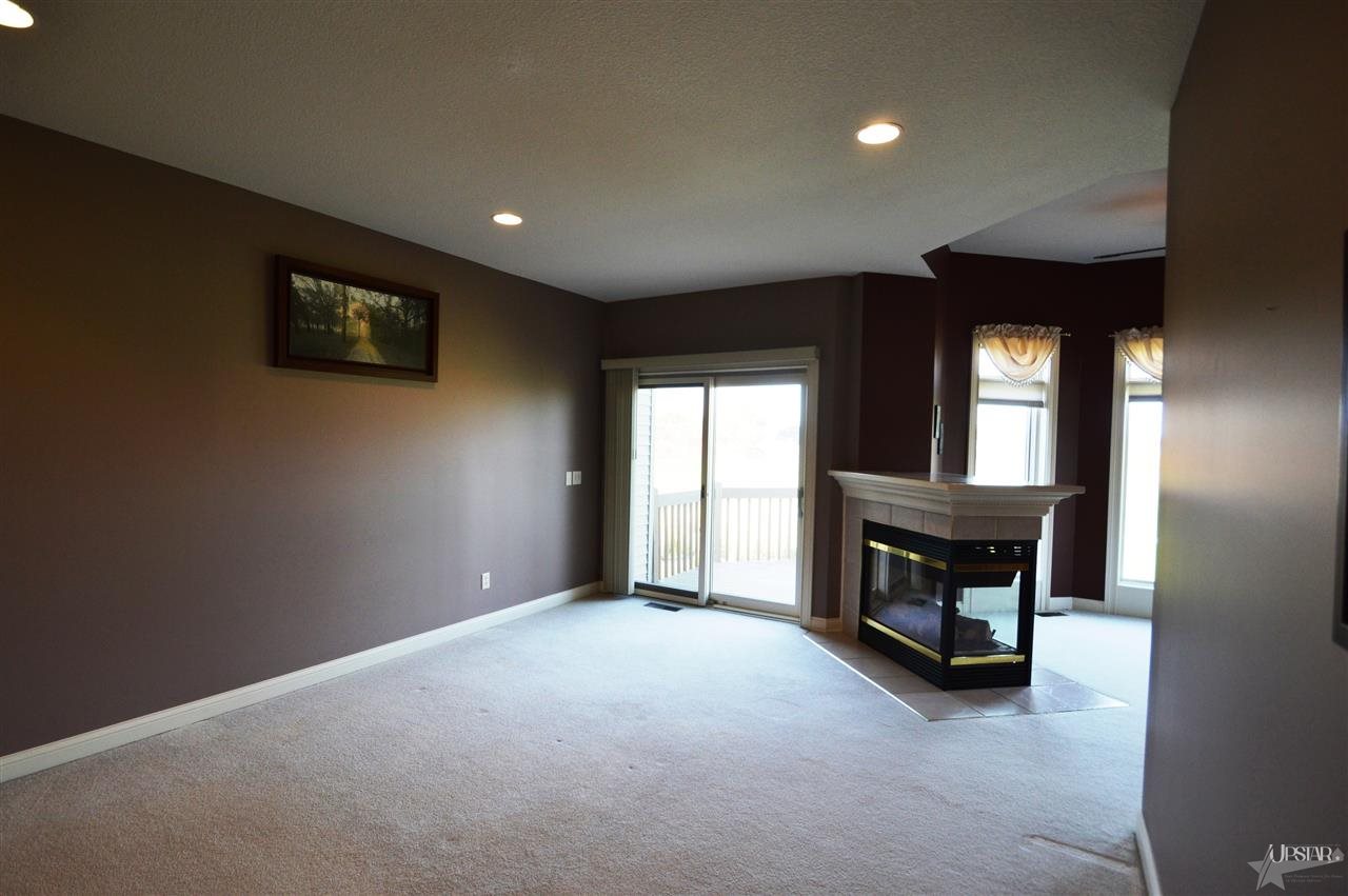 8505 Greyhawk Dr, Fort Wayne, IN 46835 photo 13