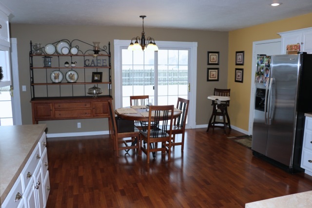 405 Eugene Dr, Middlebury, IN 46540 photo 11