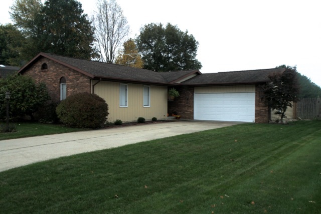 405 Eugene Dr, Middlebury, IN 46540 photo 23