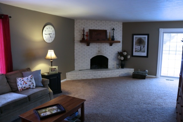 405 Eugene Dr, Middlebury, IN 46540 photo 3