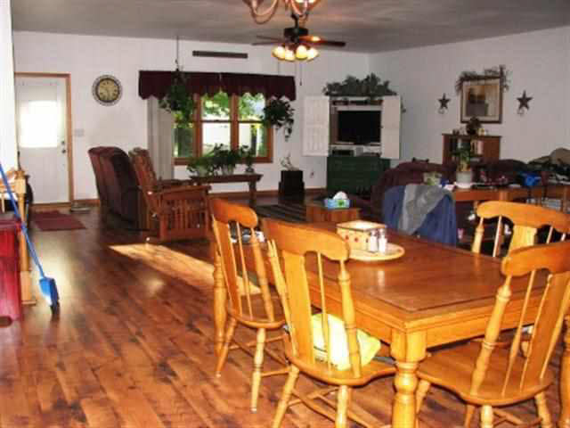 7155 N 675 W, Shipshewana, IN 46565 photo 5