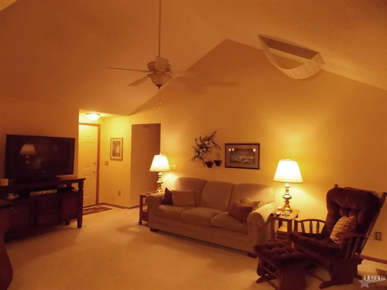 1009 Brittany Pl, Fort Wayne, IN 46825 photo 2