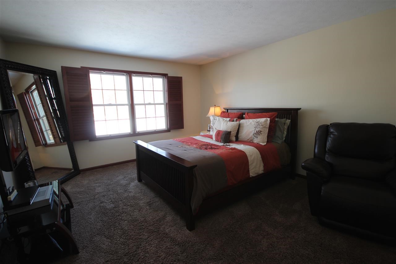 25433 Doe Meadow Pl, Elkhart, IN 46514 photo 9