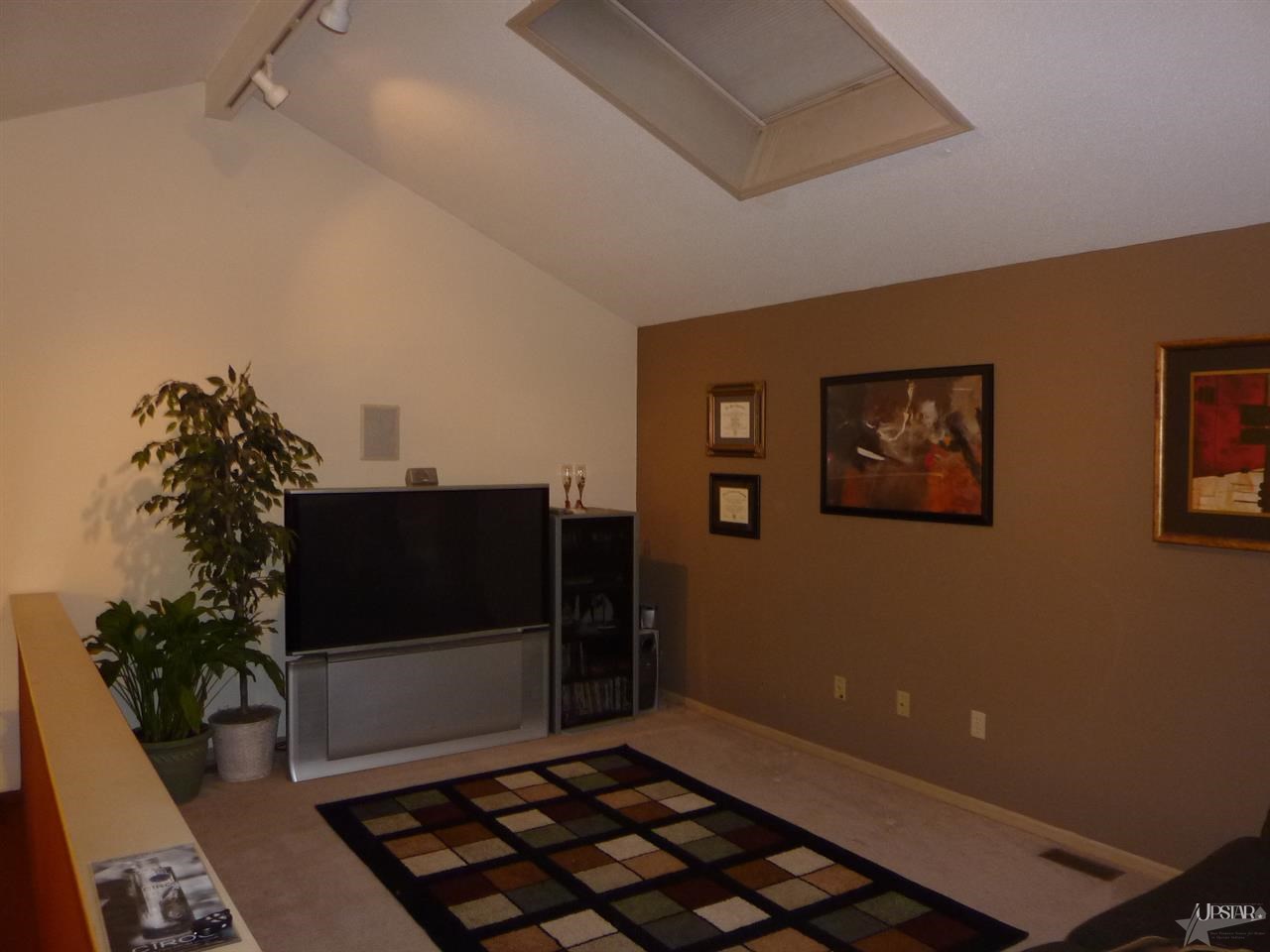 1107 Silver Springs Ct, Fort Wayne, IN 46825 photo 6