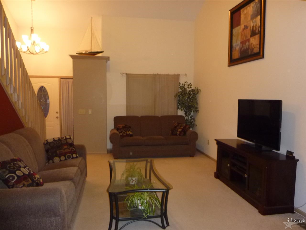 1107 Silver Springs Ct, Fort Wayne, IN 46825 photo 5