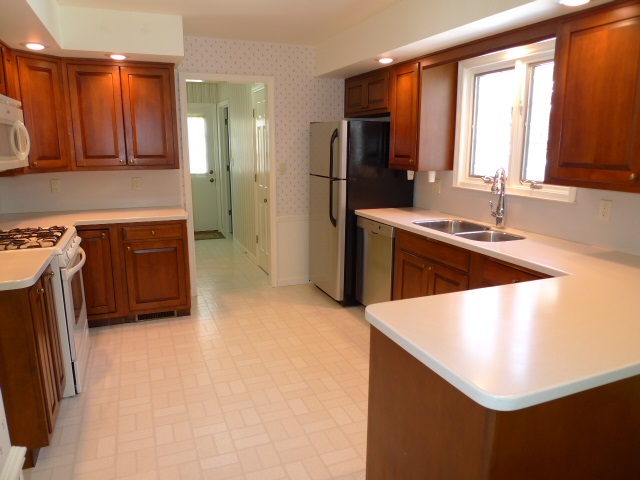 52744 Brooktrails Dr, South Bend, IN 46637 photo 3