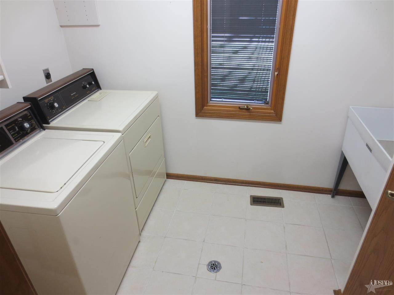 7426 Oxford Ct, Fort Wayne, IN 46815 photo 11