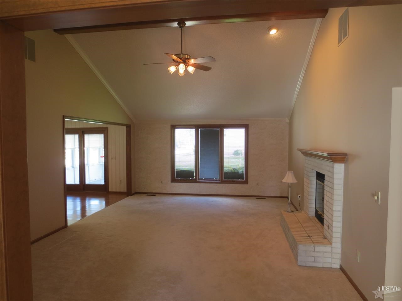 7426 Oxford Ct, Fort Wayne, IN 46815 photo 3