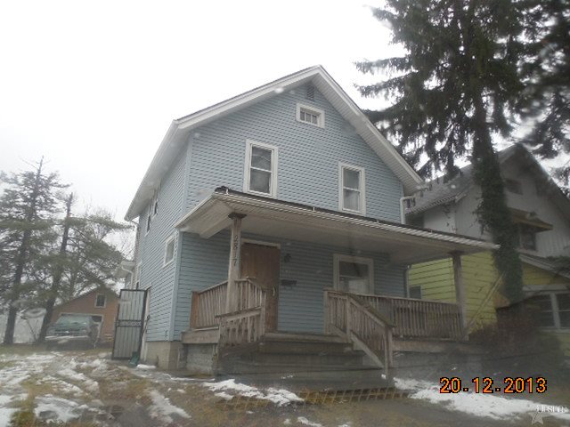 2817 Smith St, Fort Wayne, IN 46806 photo 1