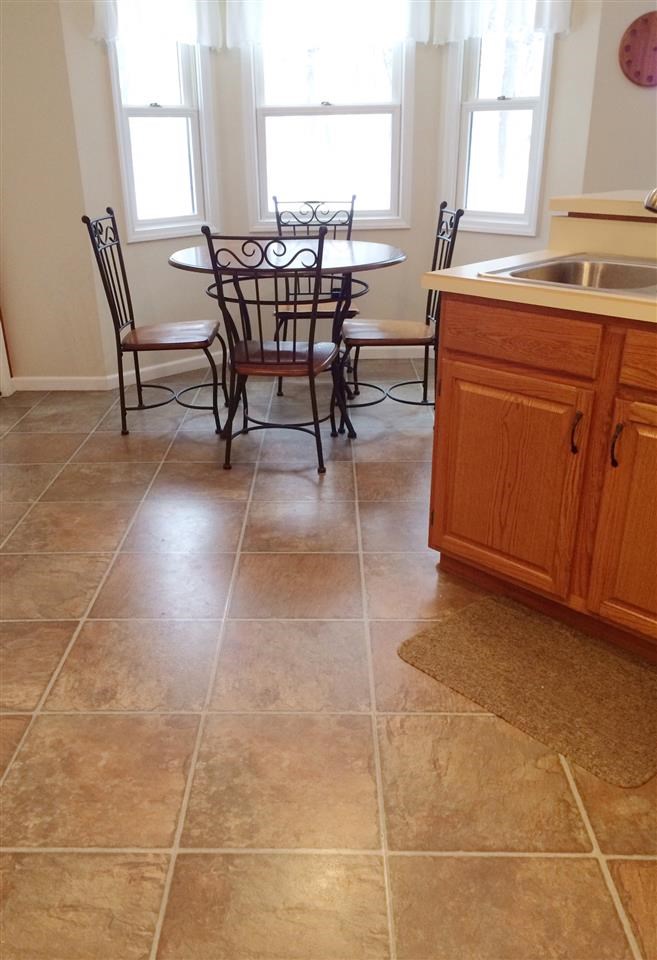 10048 Crabapple Ln, Middlebury, IN 46540 photo 7