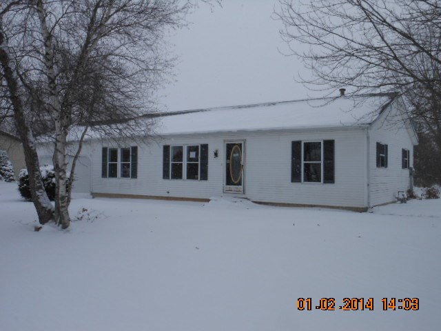 15950 Burtsfield Dr, Goshen, IN 46526 photo 3