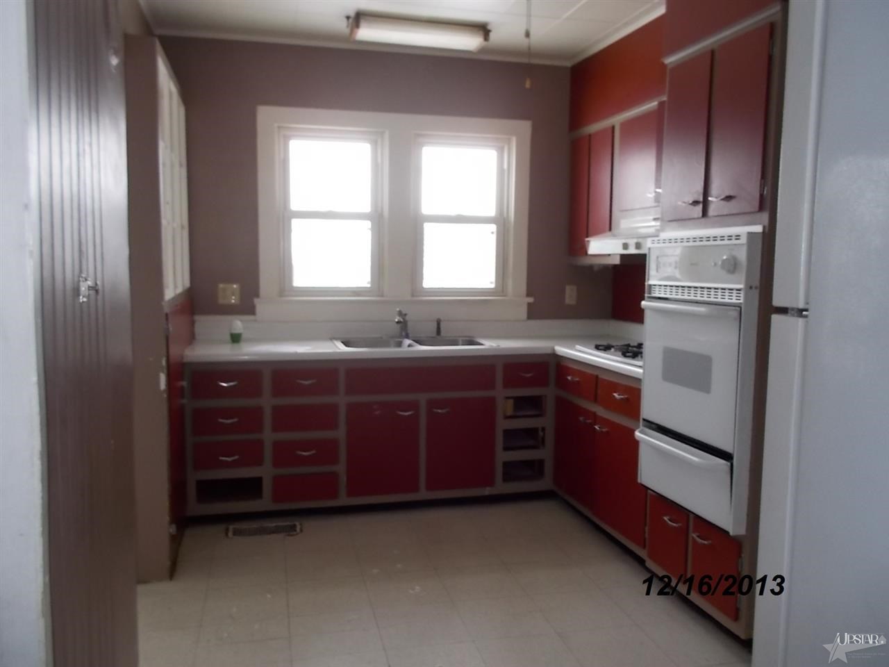 700 E Line St, Geneva, IN 46740 photo 7