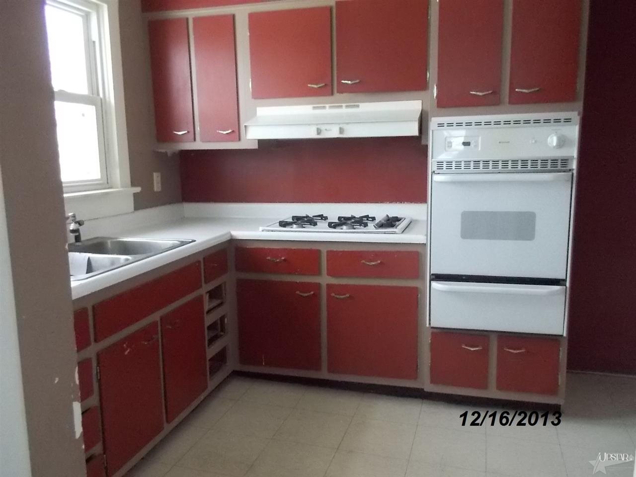 700 E Line St, Geneva, IN 46740 photo 8
