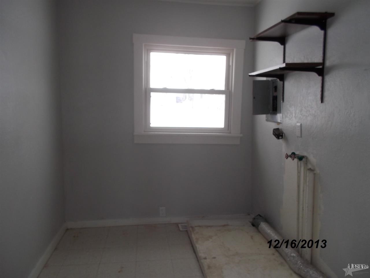 700 E Line St, Geneva, IN 46740 photo 11