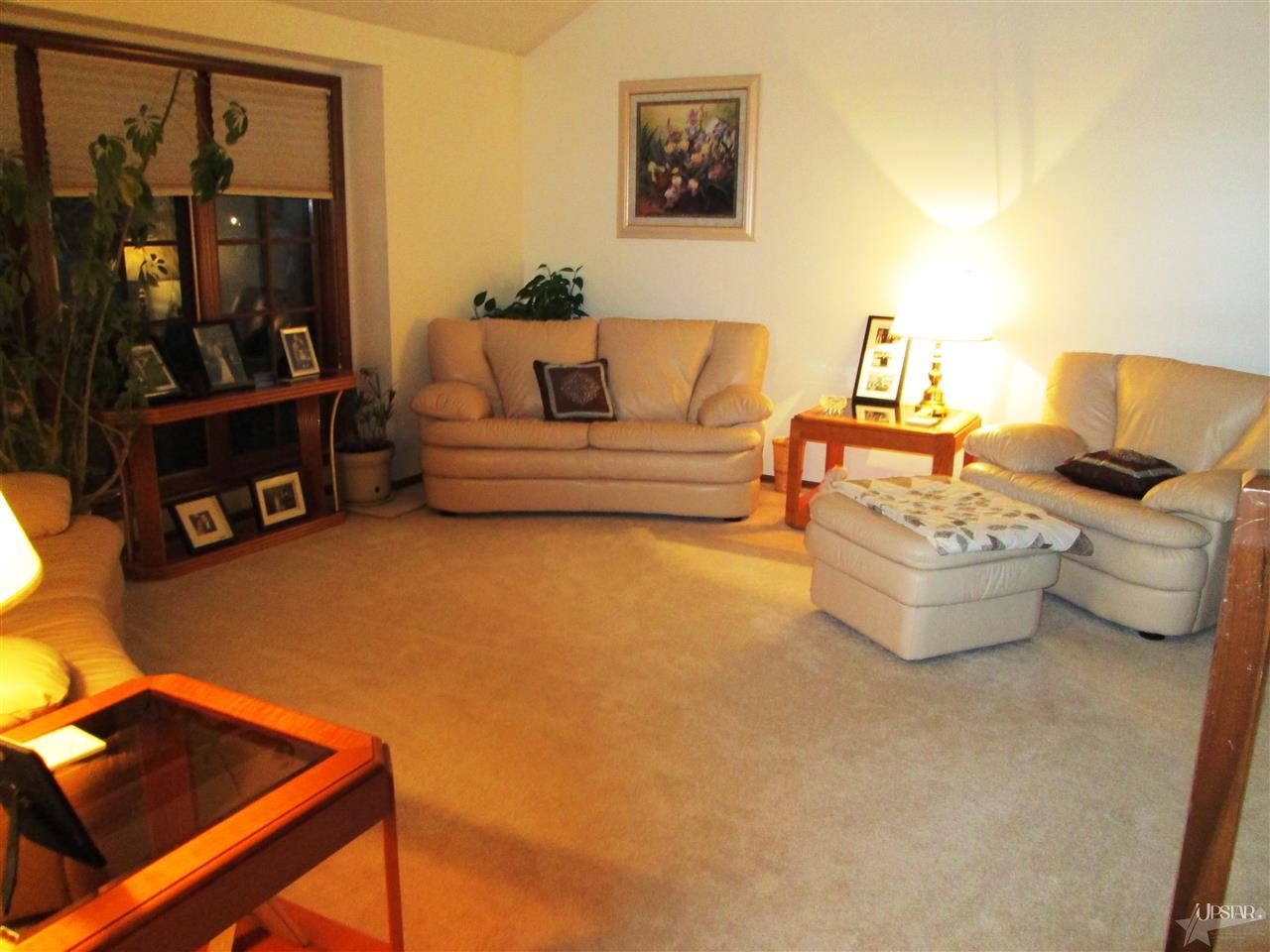 11108 Crested Oak Ct, Fort Wayne, IN 46845 photo 4