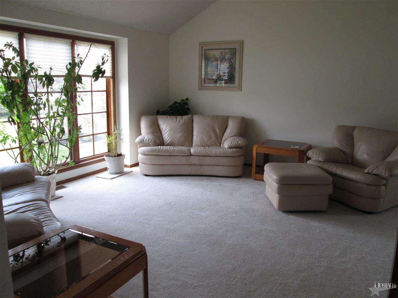 11108 Crested Oak Ct, Fort Wayne, IN 46845 photo 7