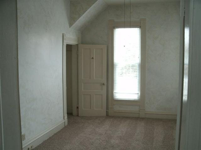 204 E Ohio St, Colfax, IN 46035 photo 7