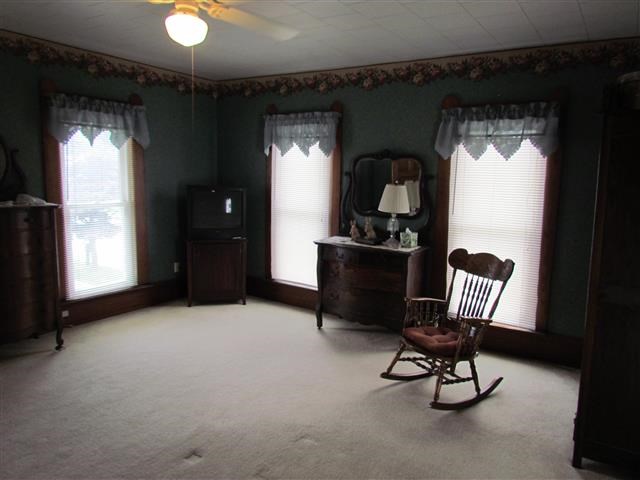 305 N Range St, Wolcott, IN 47995 photo 11